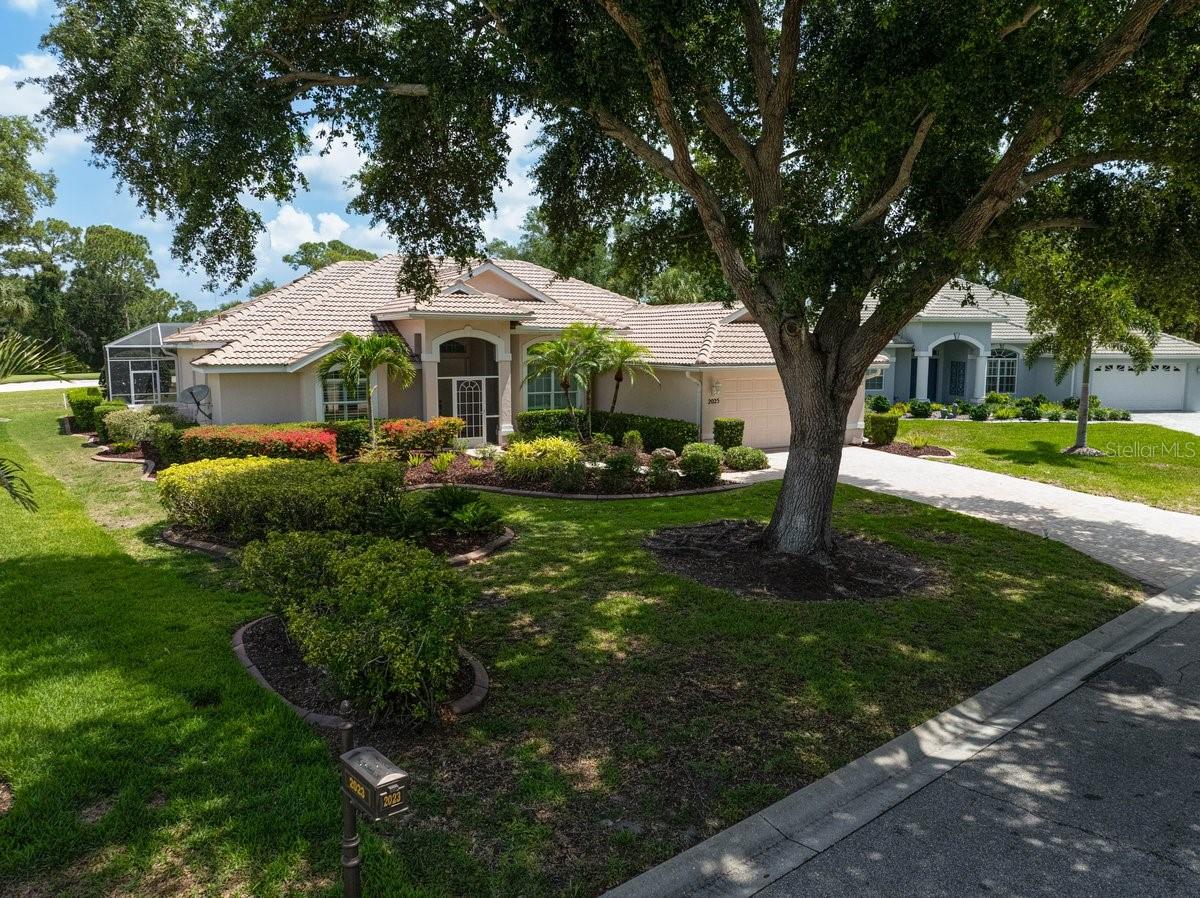 2025 WHITE FEATHER LANE
