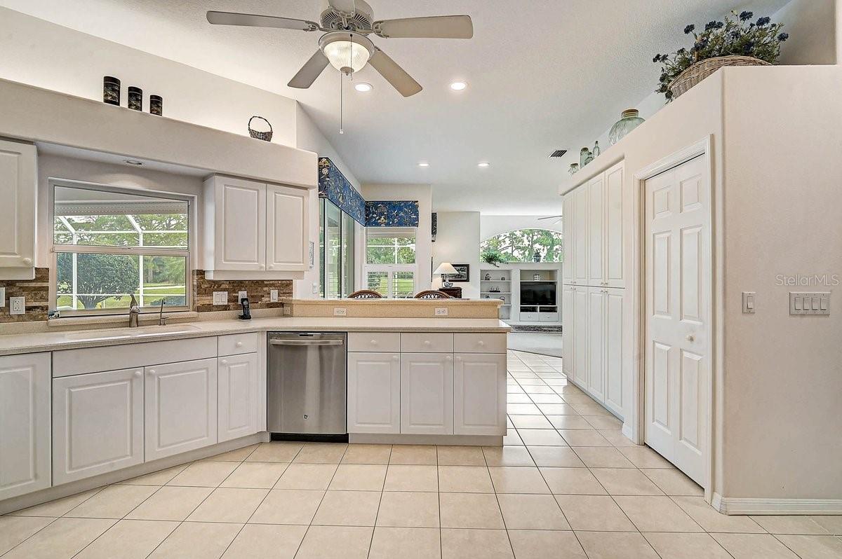 CALUSA LAKES - Residential