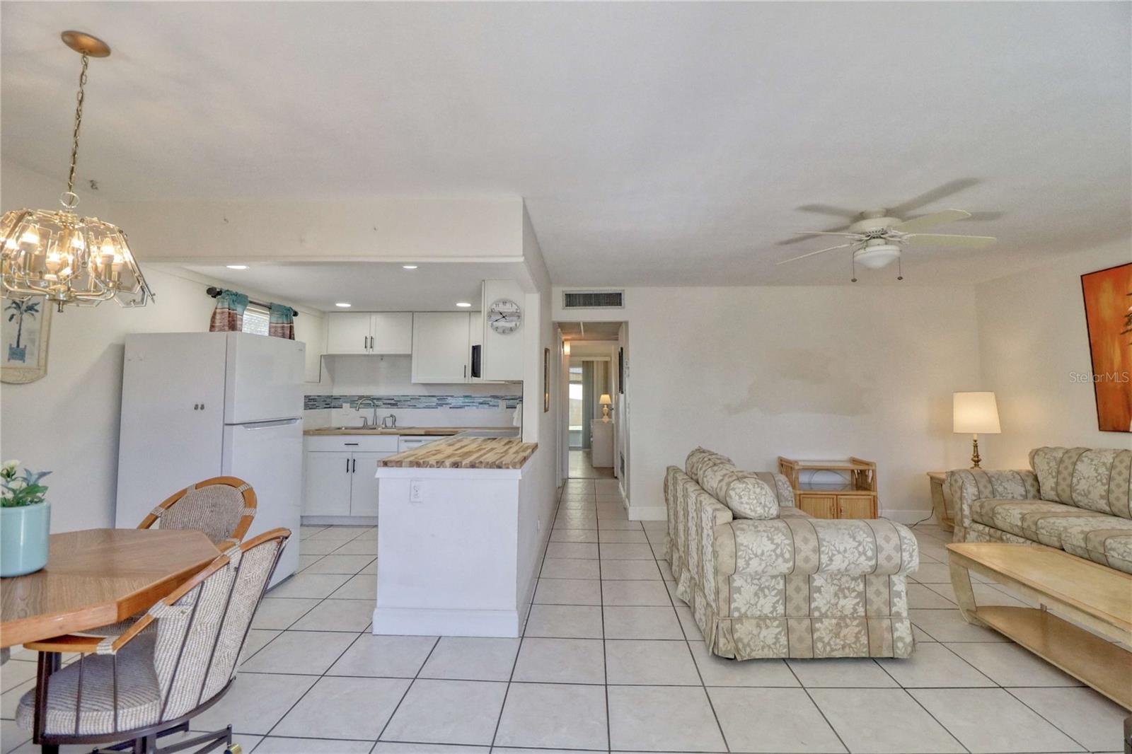 101 CAMBRIDGE TRAIL 196