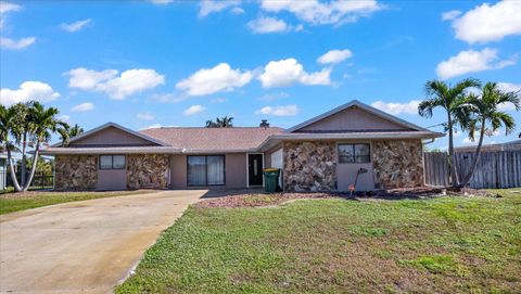 A home in PORT CHARLOTTE