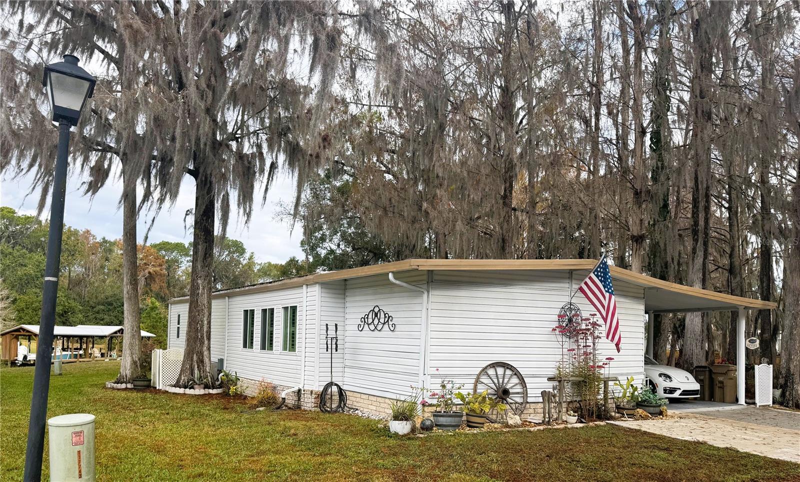 HAWTHORNE AT LEESBURG A COOP - Residential