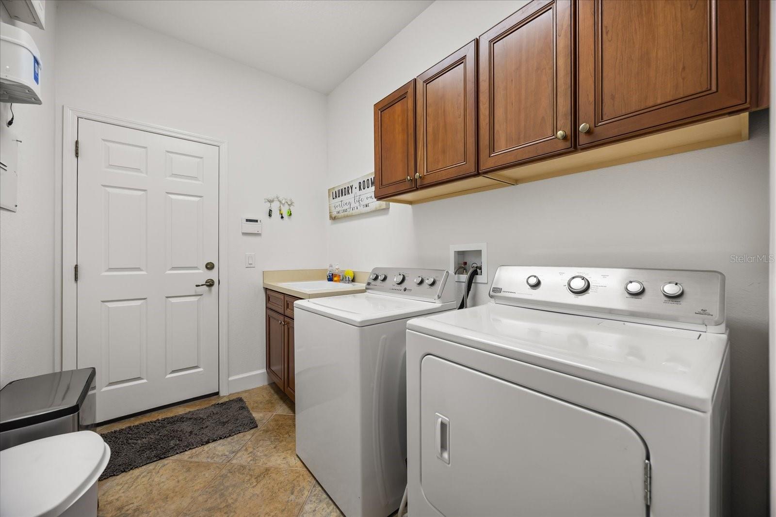 LIVE OAK RESERVE UNIT FOUR - Residential