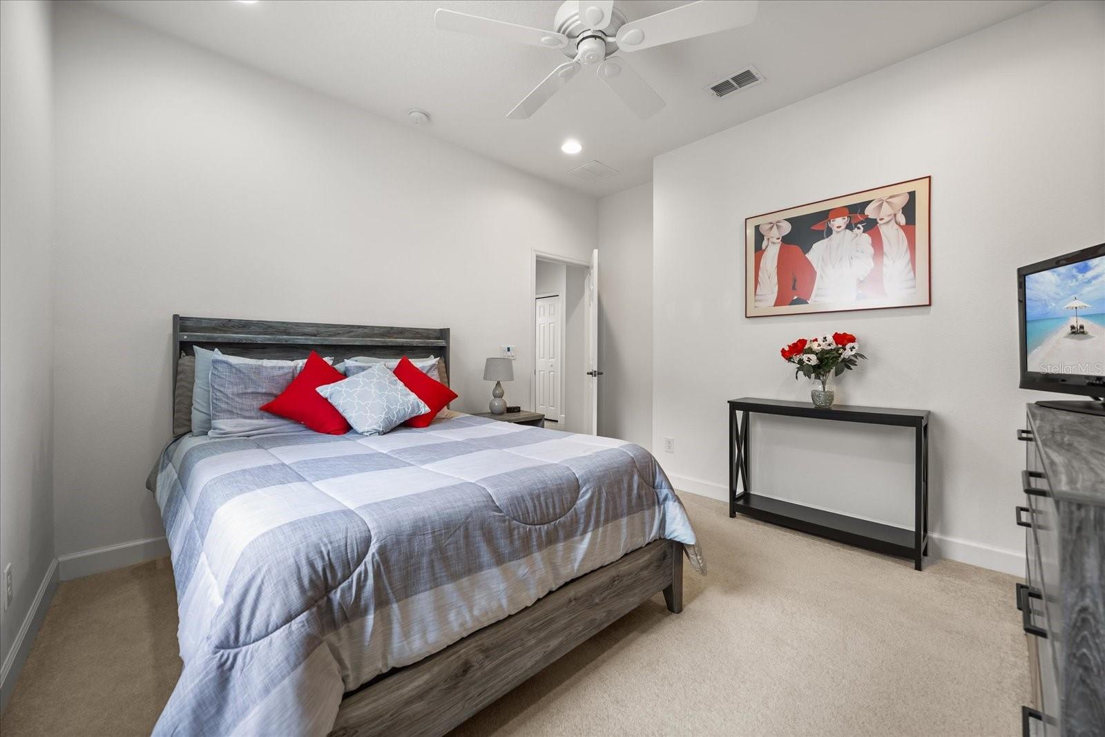 LIVE OAK RESERVE UNIT FOUR - Residential