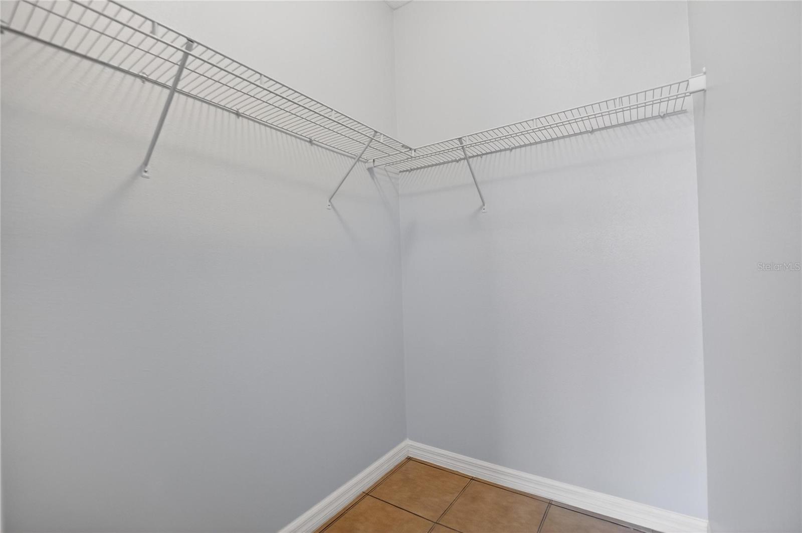 SOUTHGATE PHASE1/2 - Residential Lease