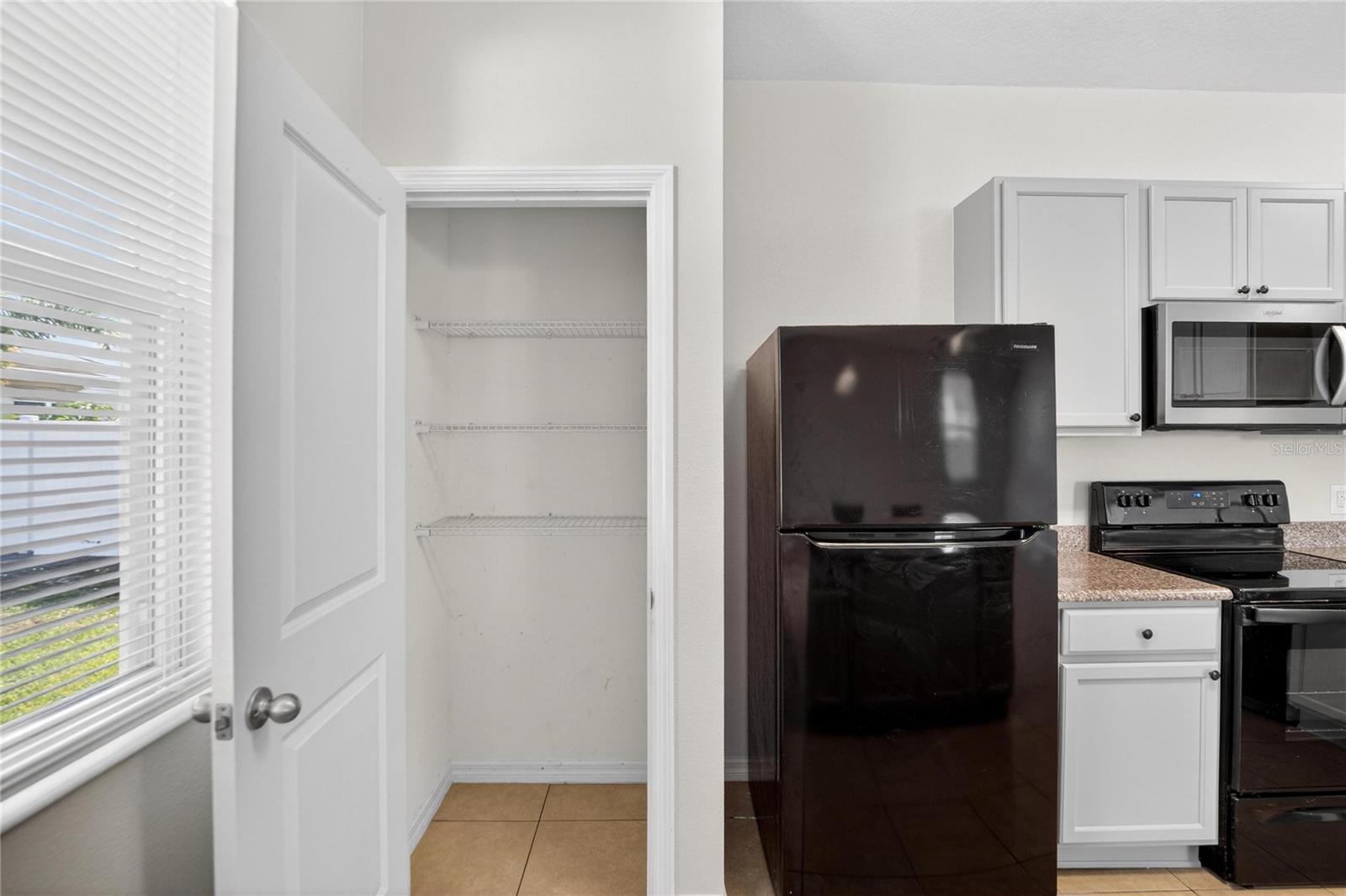 SOUTHGATE PHASE1/2 - Residential Lease