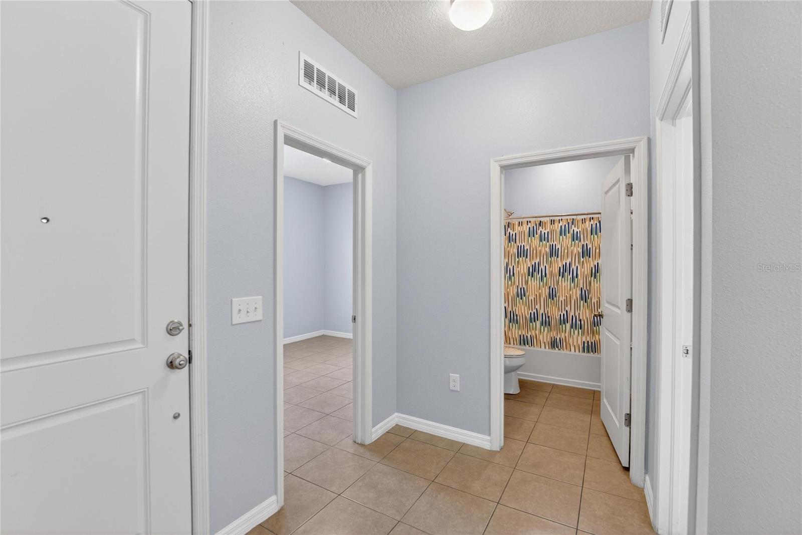 SOUTHGATE PHASE1/2 - Residential Lease