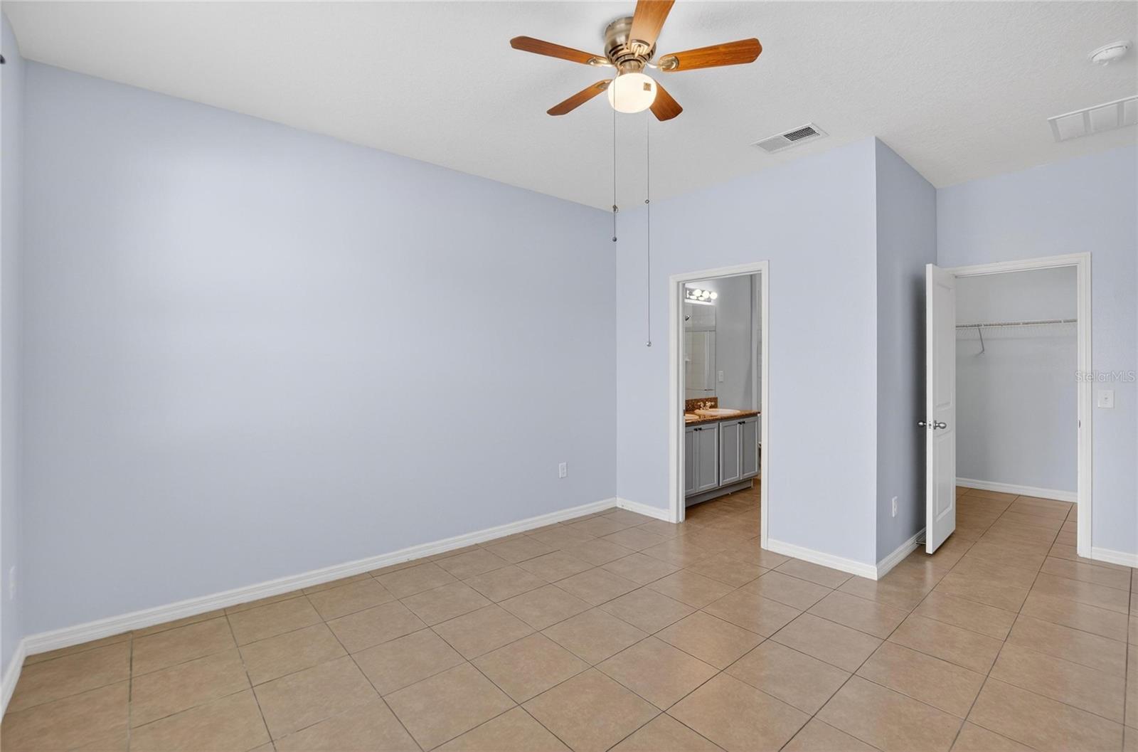 SOUTHGATE PHASE1/2 - Residential Lease