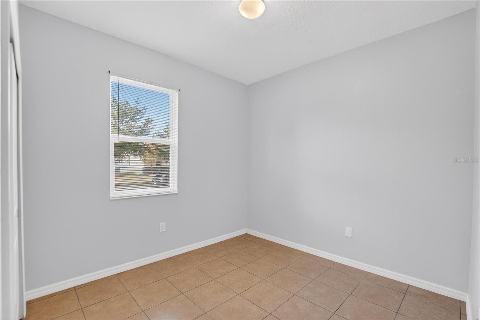 SOUTHGATE PHASE1/2 - Residential Lease