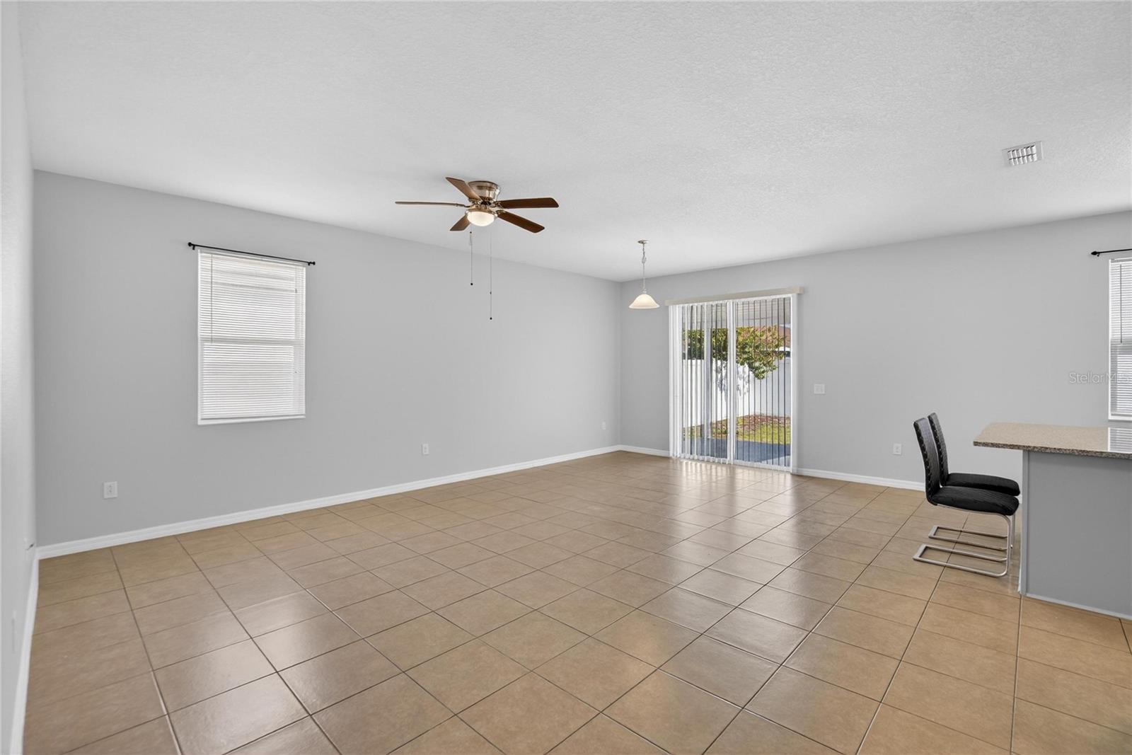 SOUTHGATE PHASE1/2 - Residential Lease