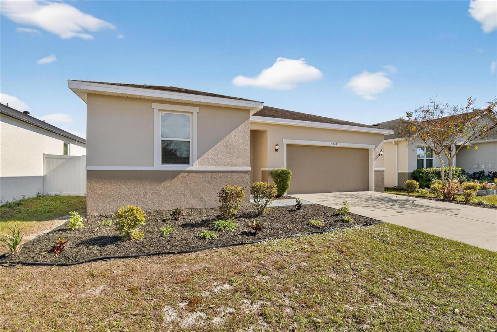 SOUTHGATE PHASE1/2 - Residential Lease