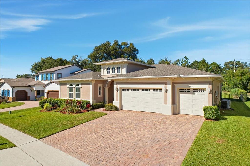 Photo of 1514 Arden Oaks Drive, Ocoee, FL 34761 (MLS # O6343823)