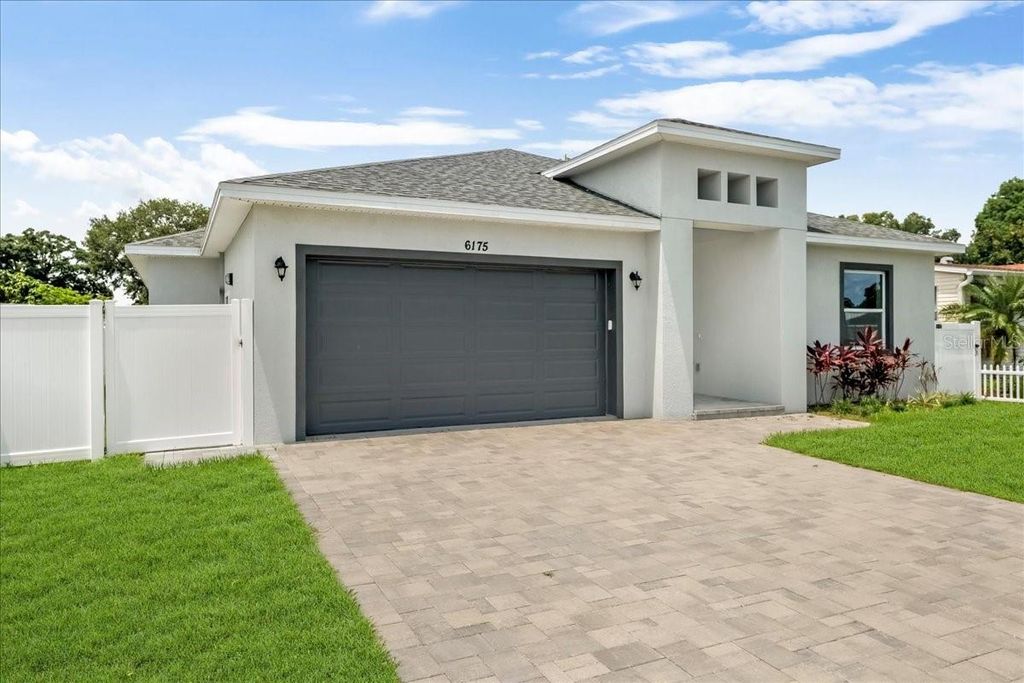 Photo of 6175 109th Avenue N, Pinellas Park, FL 33782 (MLS # TB8405054)