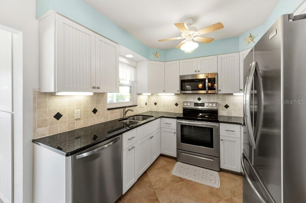 BAY PALMS ADD - Residential