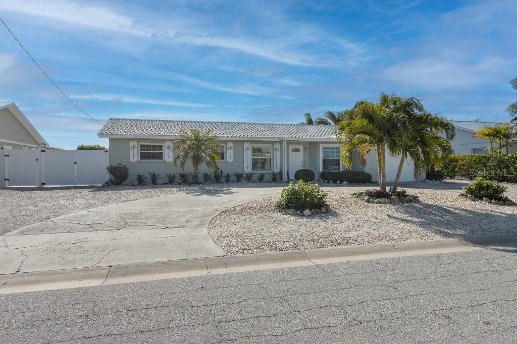 BAY PALMS ADD - Residential