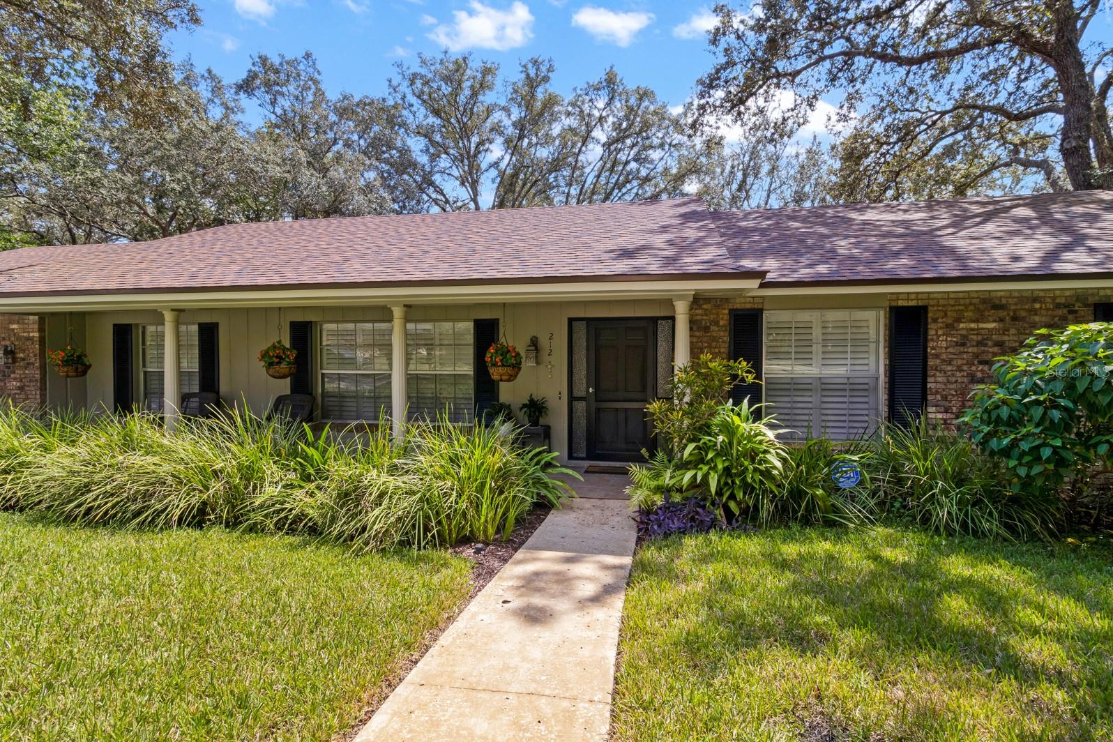 212 E SWEETWATER CREEK DRIVE