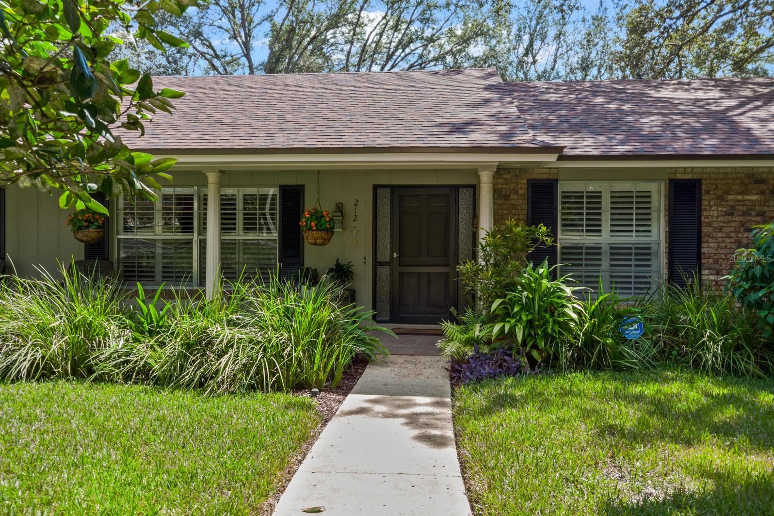 212 E SWEETWATER CREEK DRIVE