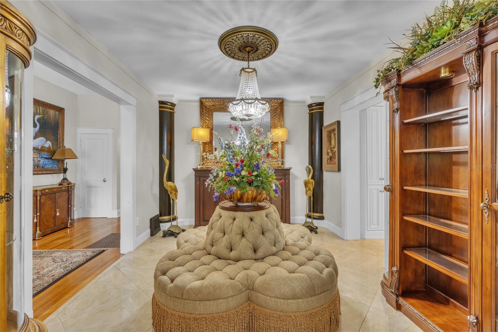 300 BETWEEN US 1 AND RIVER - Residential