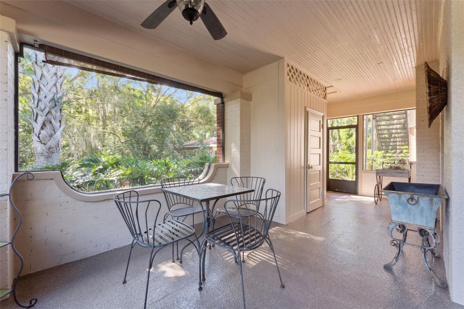 300 BETWEEN US 1 AND RIVER - Residential