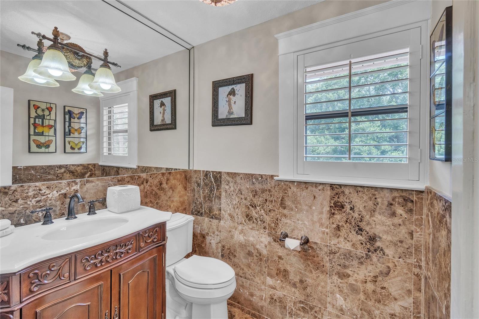 300 BETWEEN US 1 AND RIVER - Residential