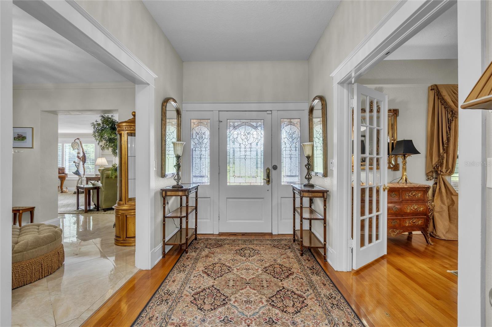 300 BETWEEN US 1 AND RIVER - Residential