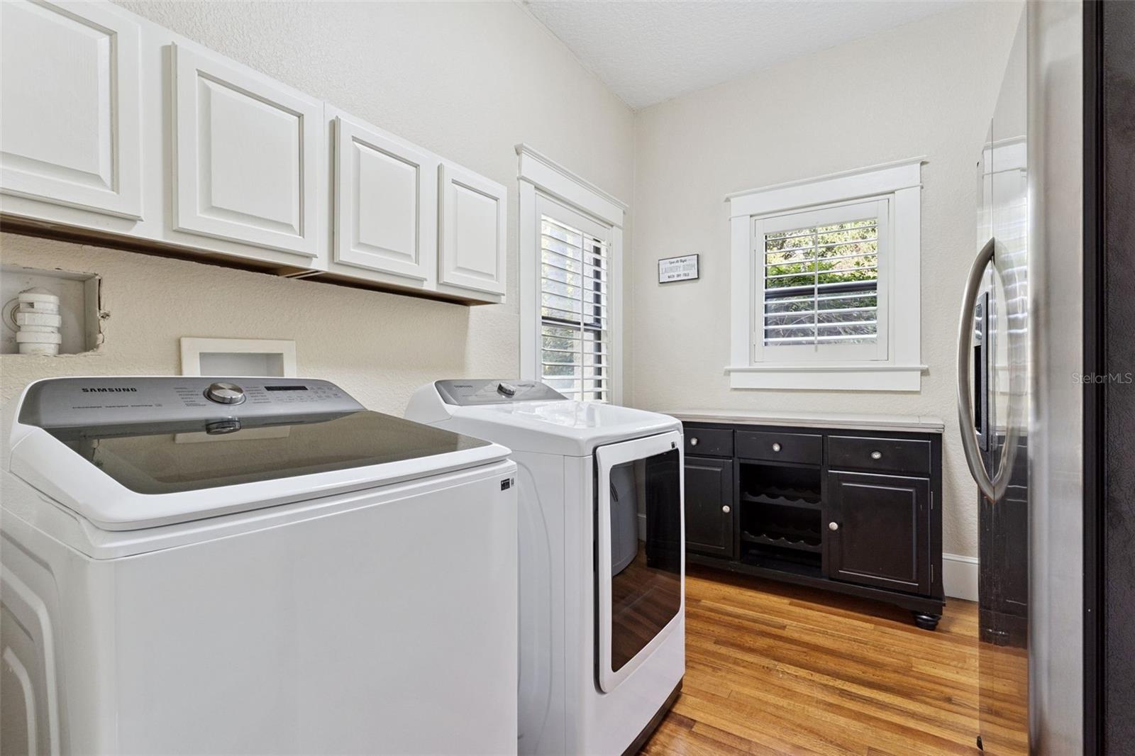 300 BETWEEN US 1 AND RIVER - Residential