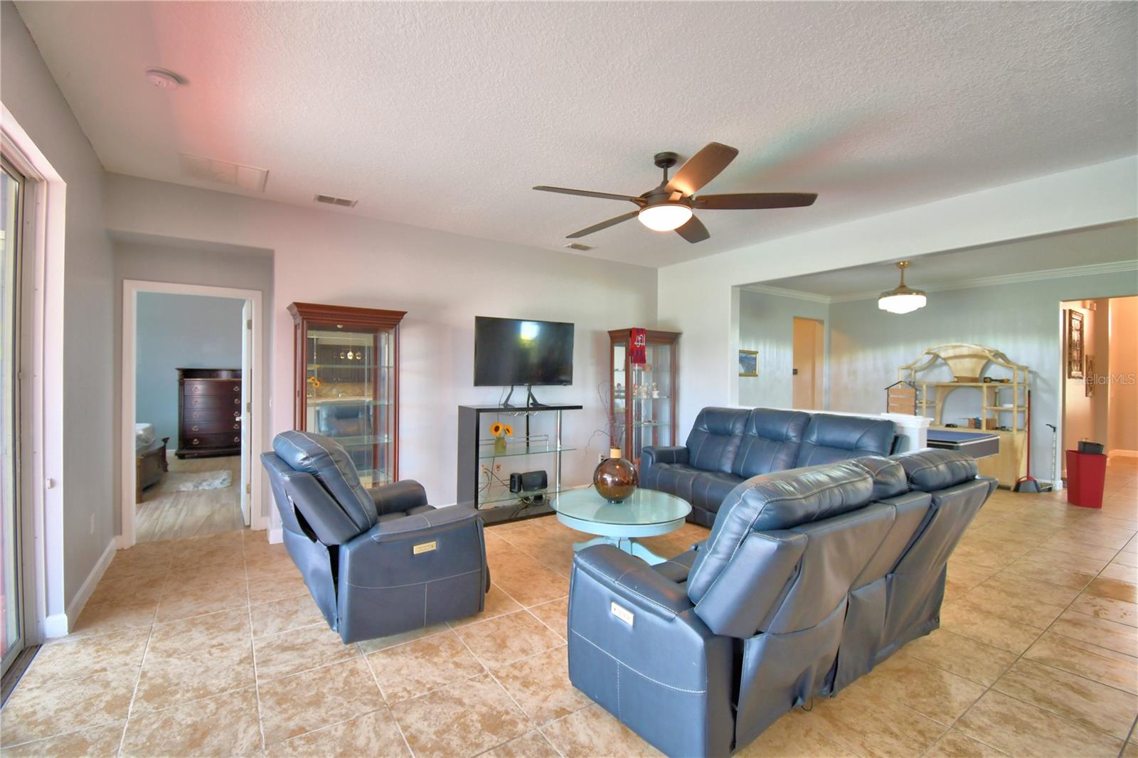 3590 CORTLAND DRIVE