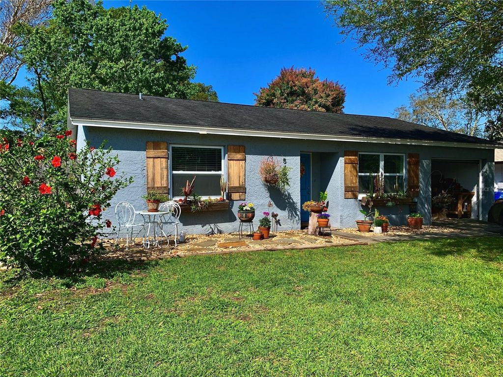 Photo of 548 Macleod Terrace, Dunedin, FL 34698 (MLS # TB8488164)