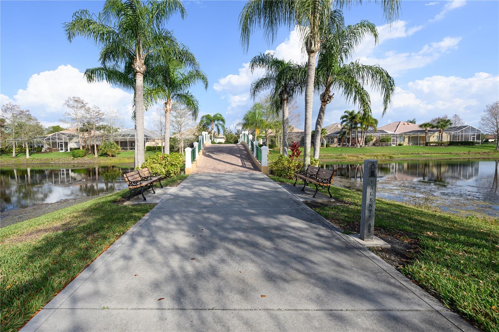 VILLAGEWALK - Residential