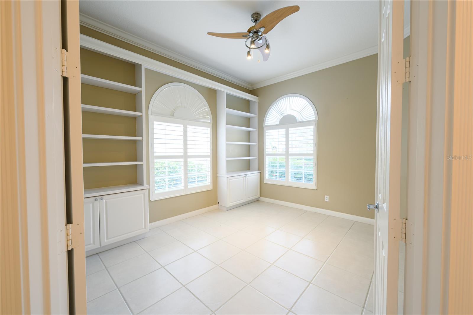 VILLAGEWALK - Residential