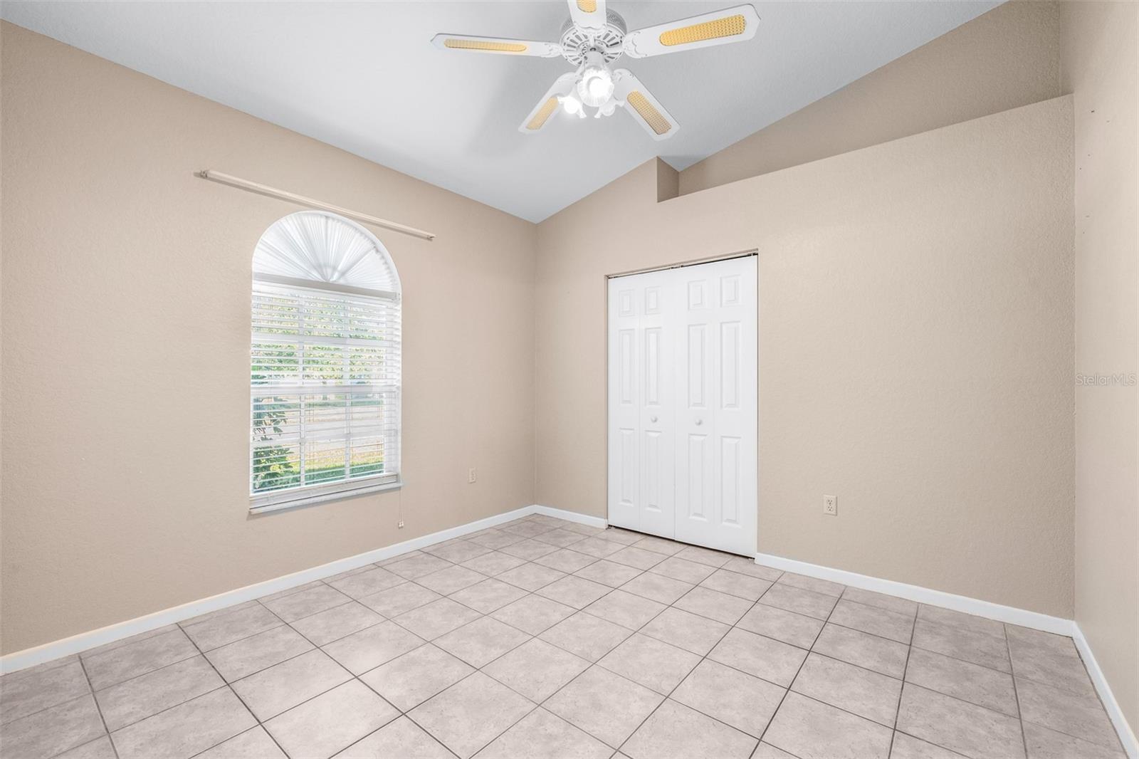 GOLDEN GATEWAY HOMES - Residential