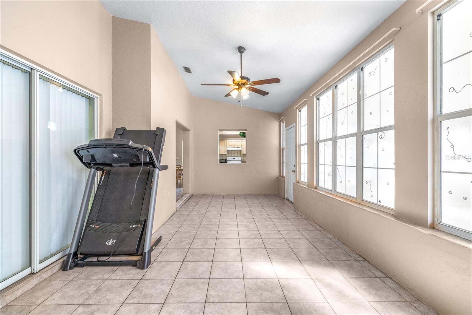 GOLDEN GATEWAY HOMES - Residential