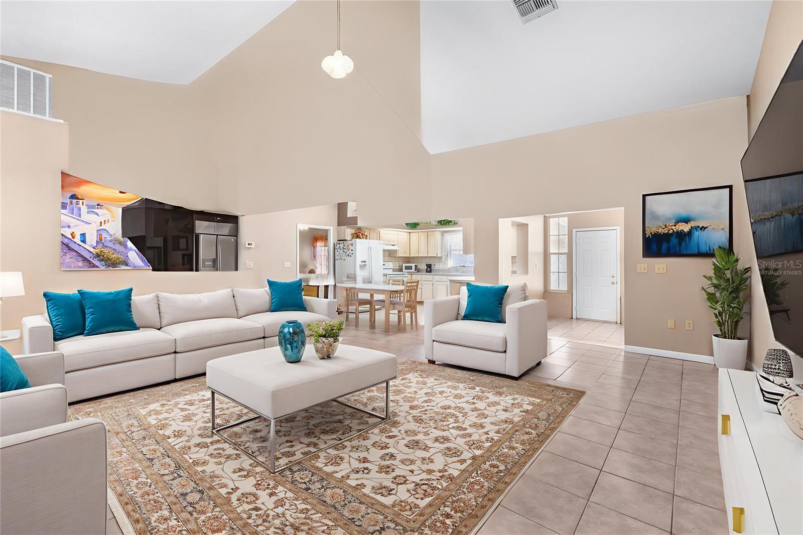 GOLDEN GATEWAY HOMES - Residential