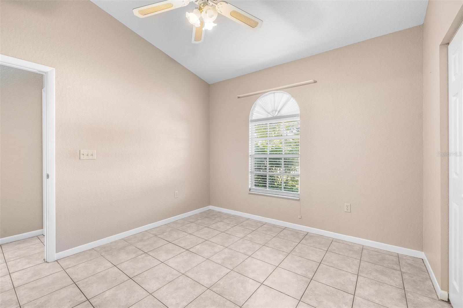 GOLDEN GATEWAY HOMES - Residential