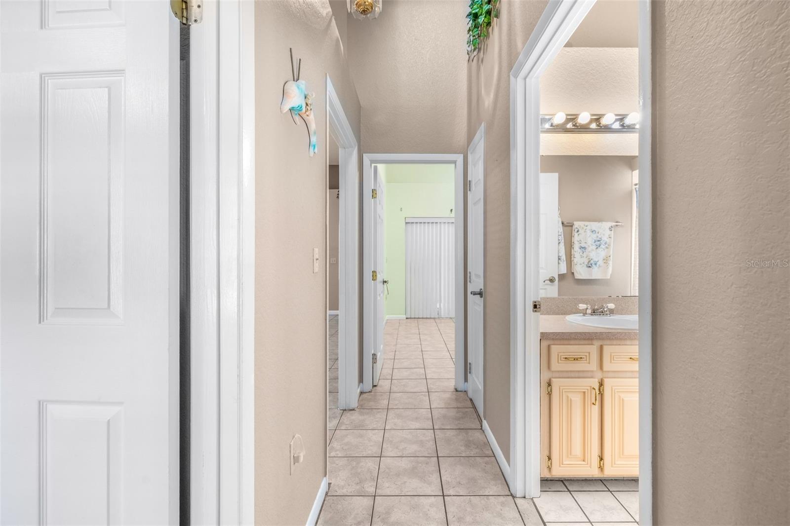 GOLDEN GATEWAY HOMES - Residential