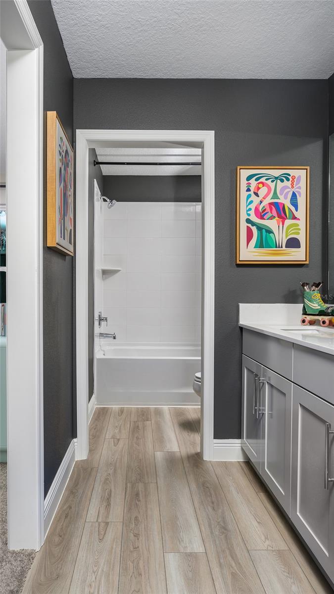 PASADENA WOODS - Residential