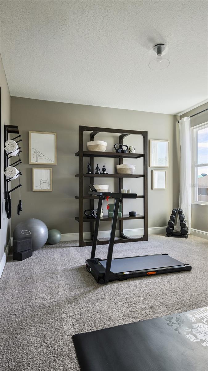 PASADENA WOODS - Residential