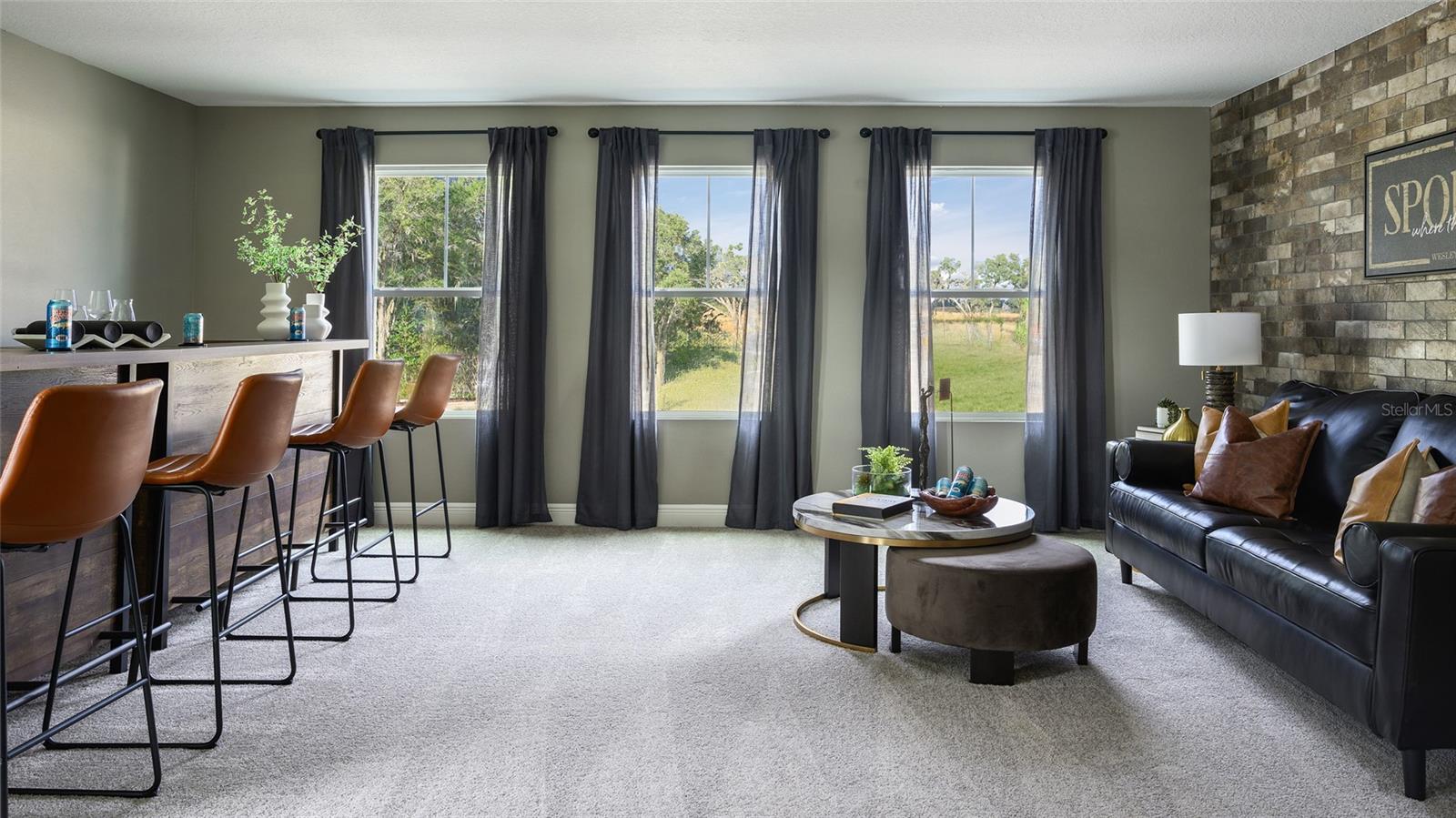 PASADENA WOODS - Residential