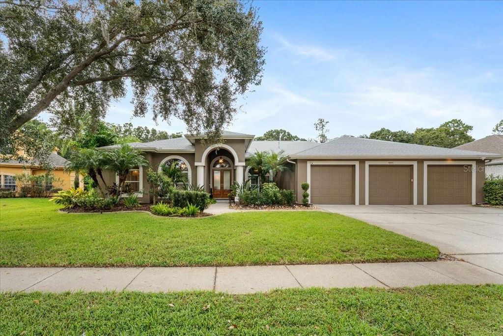 Photo of 4891 Juniper Drive, Palm Harbor, FL 34685 (MLS # TB8434218)