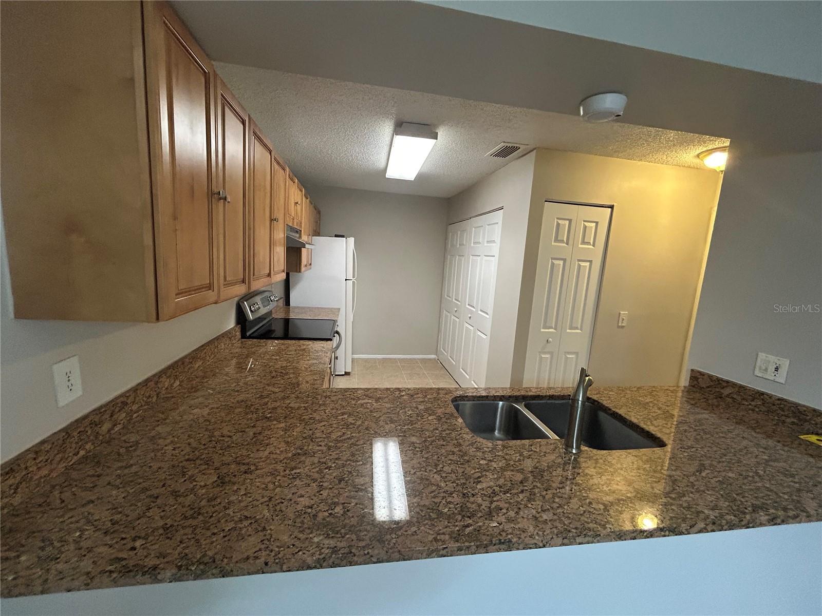 OXFORD SQUARE CONDO - Residential