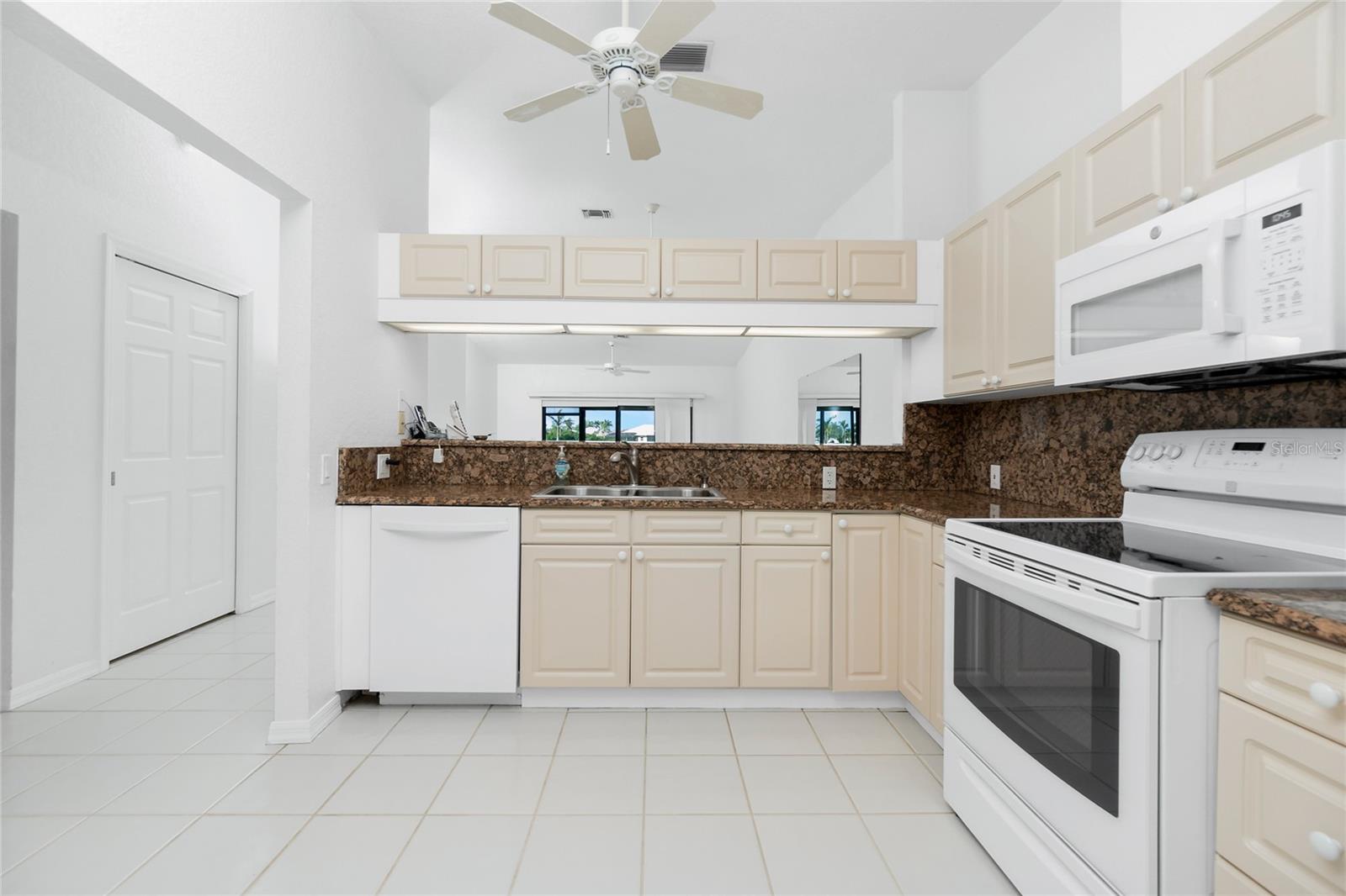GOLF COURSE VILLAS PH 07 BLDG - Residential