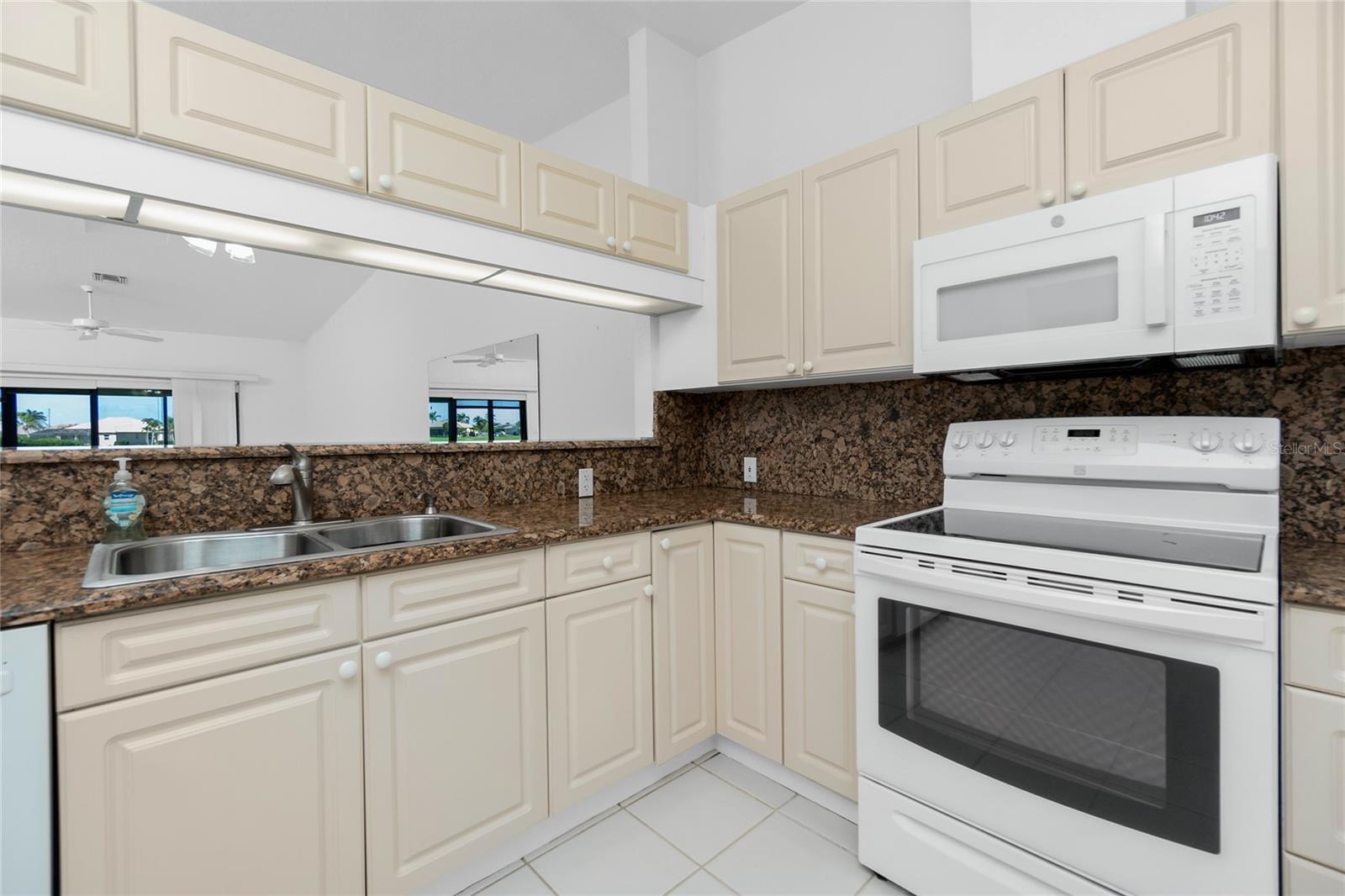 GOLF COURSE VILLAS PH 07 BLDG - Residential