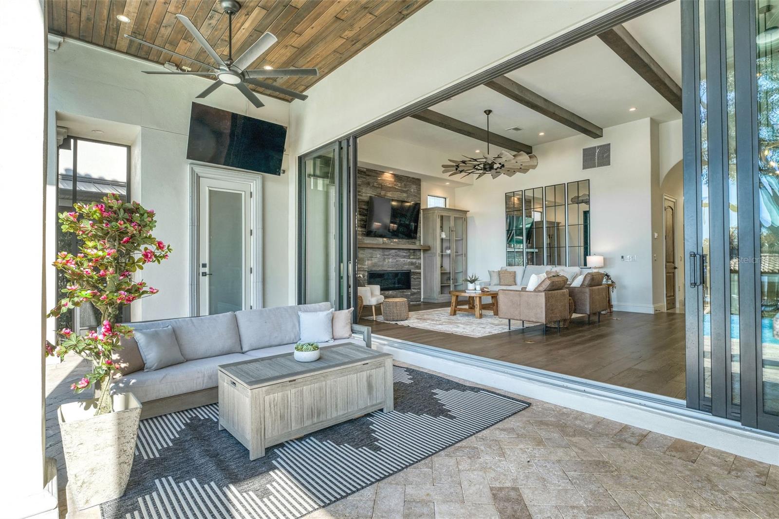 LAKE KILLARNEY SHORES - Residential