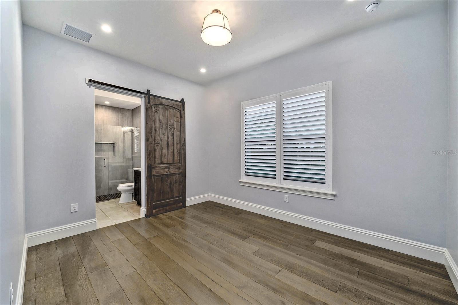 LAKE KILLARNEY SHORES - Residential