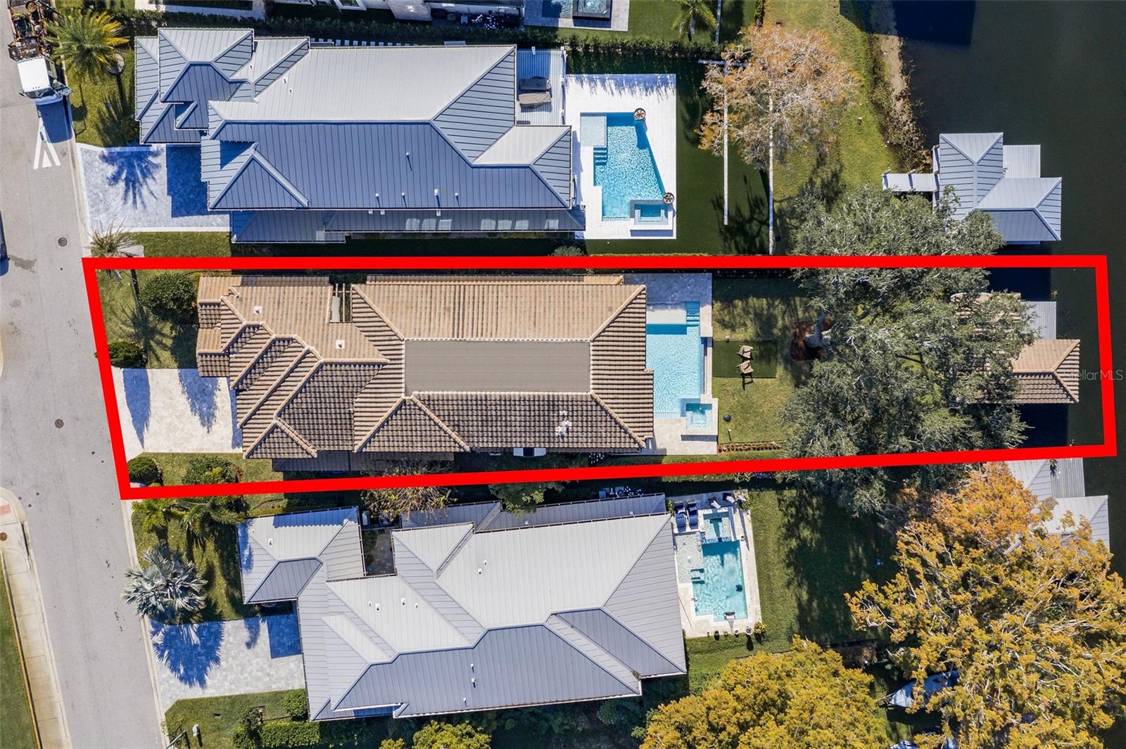 LAKE KILLARNEY SHORES - Residential