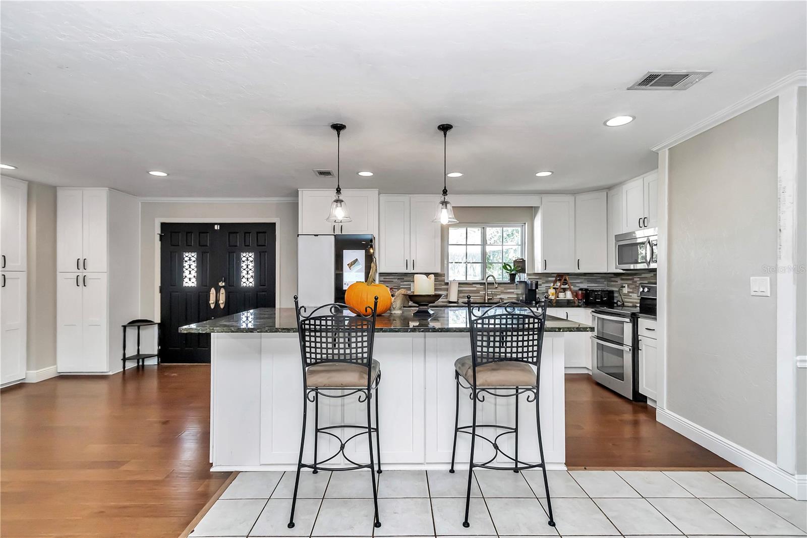 VILLAGE OF RAINBOW SPRINGS - Residential Lease