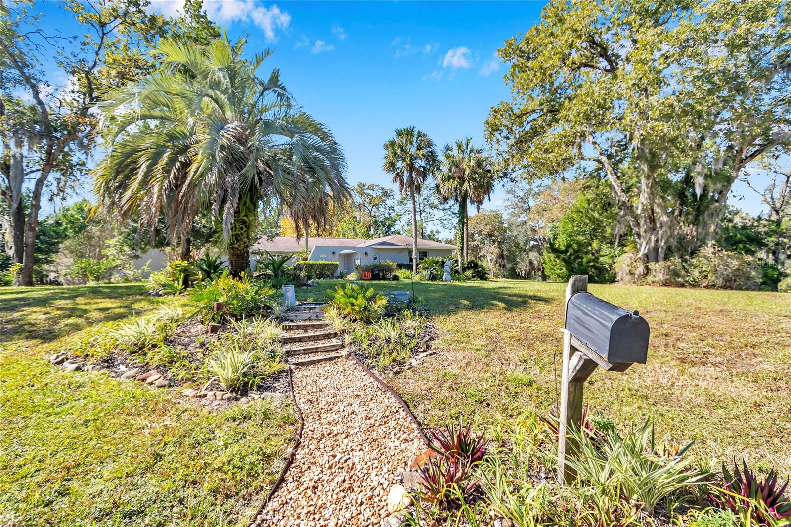 VILLAGE OF RAINBOW SPRINGS - Residential Lease