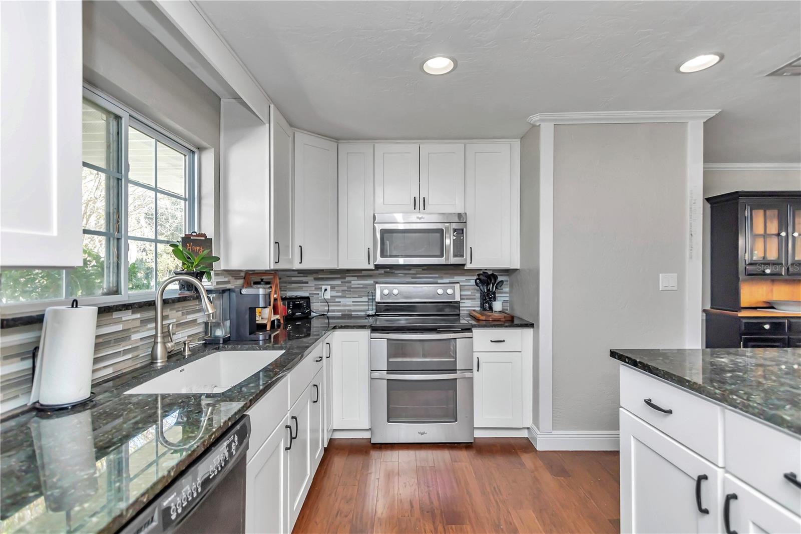 VILLAGE OF RAINBOW SPRINGS - Residential Lease