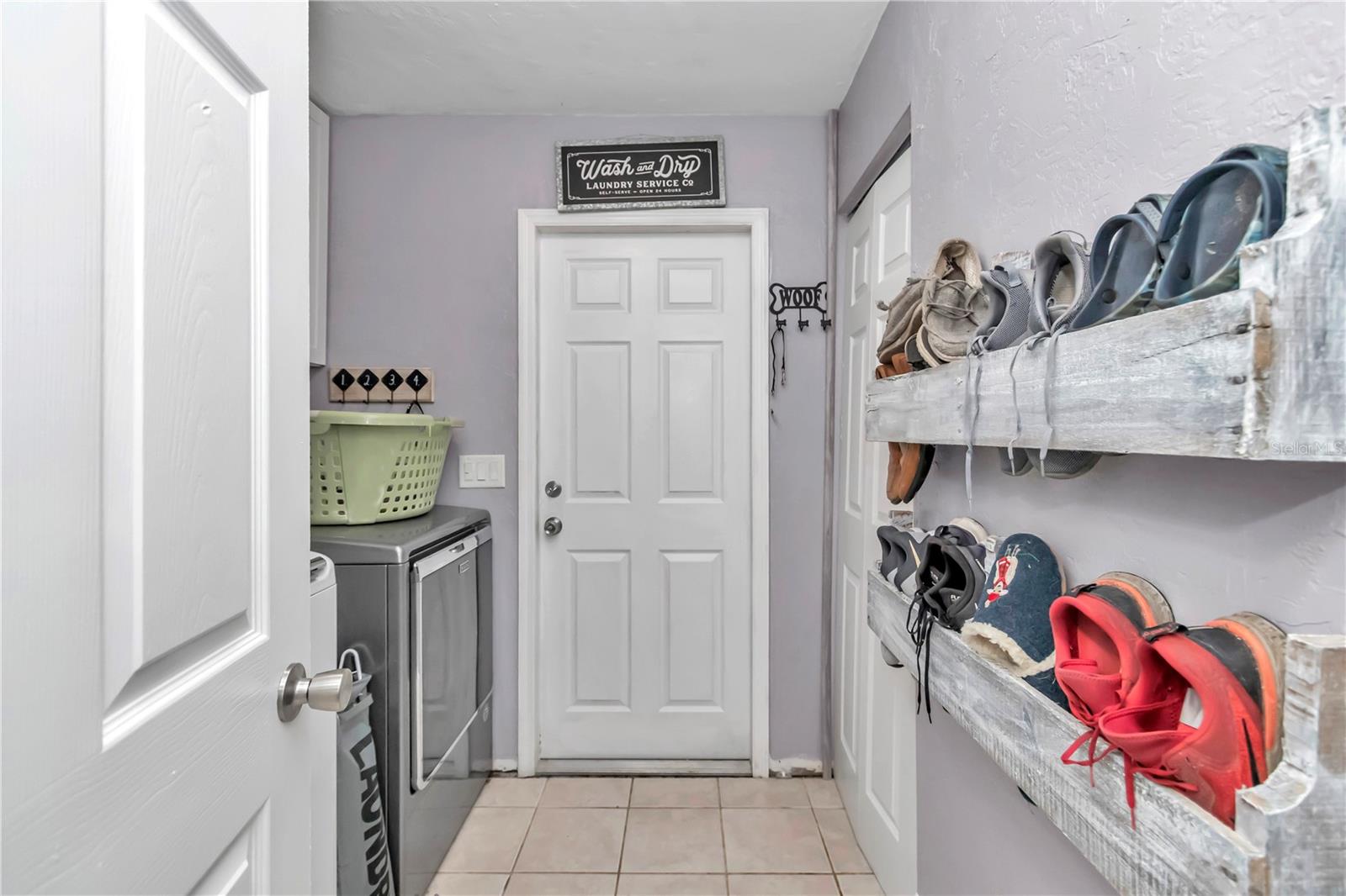 VILLAGE OF RAINBOW SPRINGS - Residential Lease