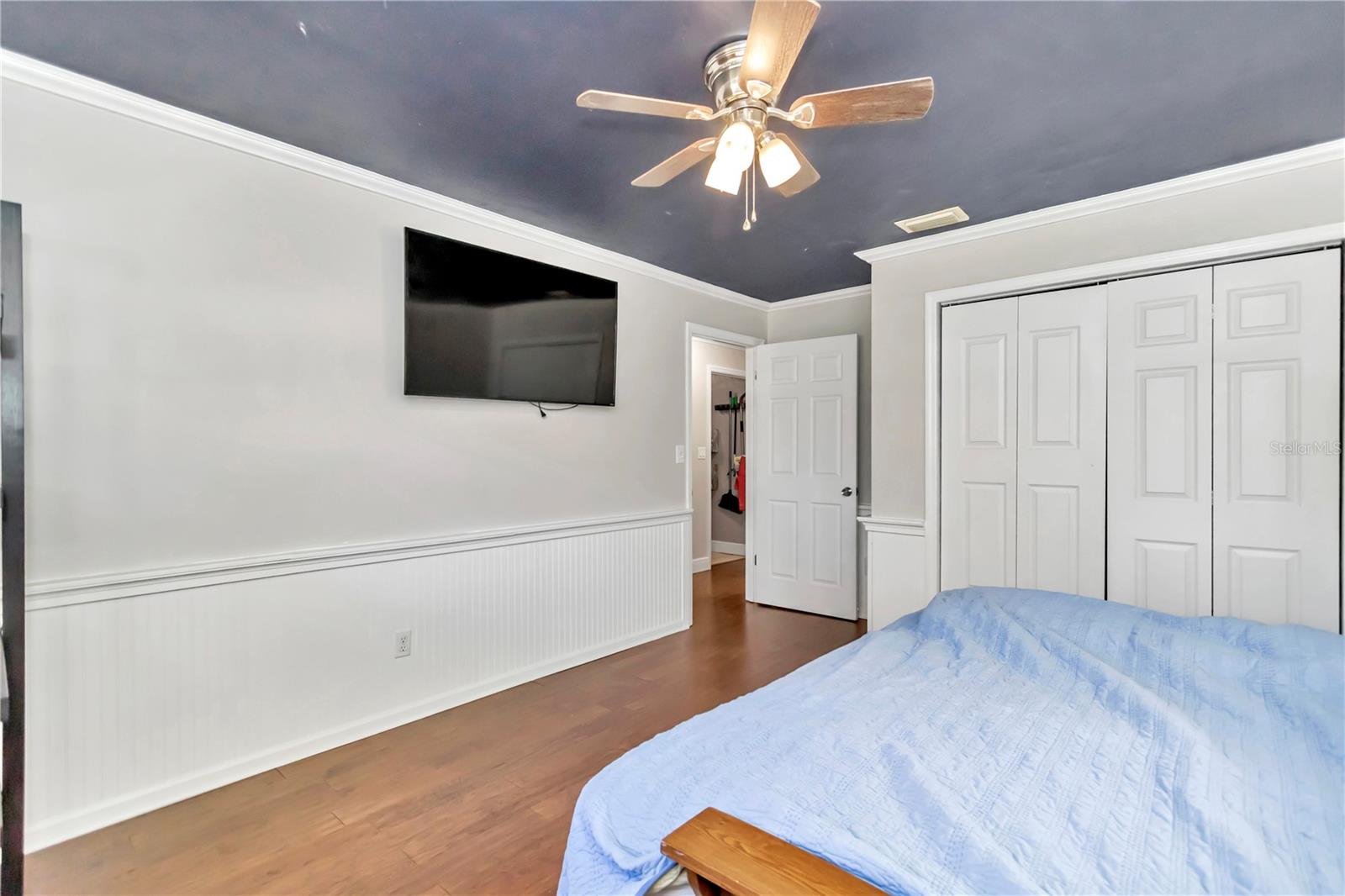 VILLAGE OF RAINBOW SPRINGS - Residential Lease