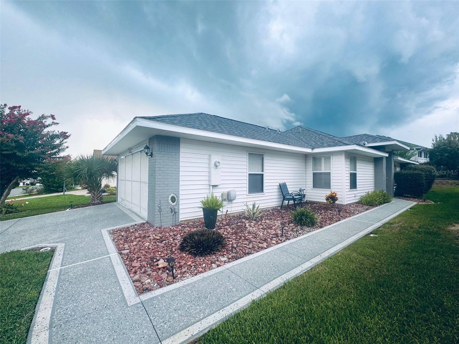 “PROFESSIONAL MEDIA COMING SOON!" Making dreams come true! The perfect golf community retreat can be your new reality with this cozy Onyx Model home with enclosed Florida Room, countless updates, darling landscape, and convenient location in Lake County! A water-lovers paradise, Royal Highlands is a gated, 55+ community with a low monthly HOA fee that includes cable and internet, a manned gate, fitness center and two pools! See yourself enjoying retirement in this perfectly sized two-bedroom, two bathroom home with attached garage, 2019 roof & 2012 HVAC. New interior paint, updated floors, new garage door, and all kitchen & laundry appliances convey! The split bedroom floor plan appeals to owners and visitors! Offering walk-in closets, sliding & pocket doors, Plantation Shutters, a transferrable termite bond, and a large primary bedroom with vaulted ceilings. Don't pause on this one! Book your tour today! Close to The Villages, Clermont's Historic District, I-75, the Florida Turnpike, Disney and MCO! Join the softball team or any of the 100 clubs and activities offered right here in the golf and pet friendly neighborhood. See you soon!